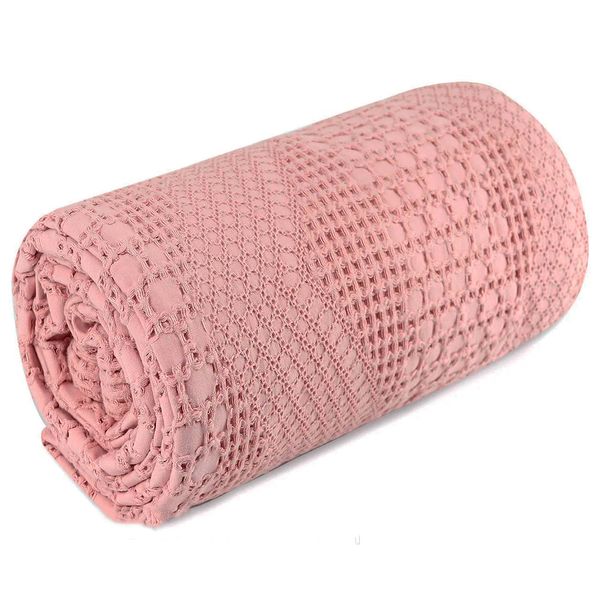 Вафельне простирадло-покривало з оборкою Піке рожеве HomeBrand 160 х 210 см 1311 фото