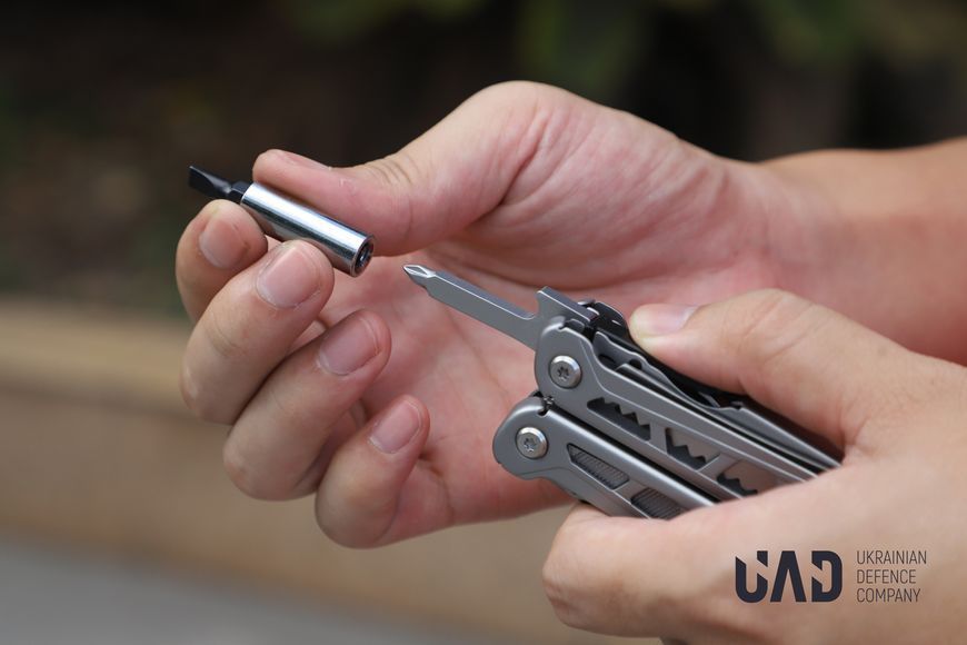 Мультитул UAD MasterGear 17 інструментів сталевих чорний Чорний 1565 фото